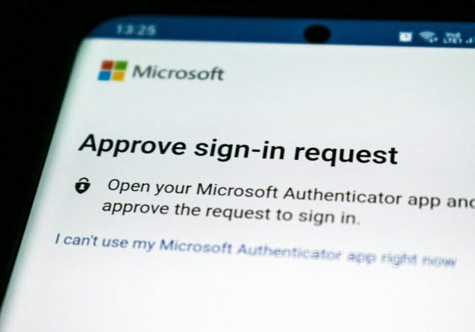 a-screenshot-of-a-phone-with-Microsoft a-screenshot-of-a-phone-with-Microsoft